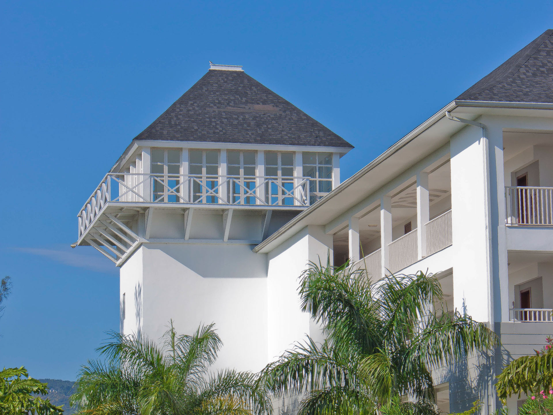 BREATHLESS ST. JAMES