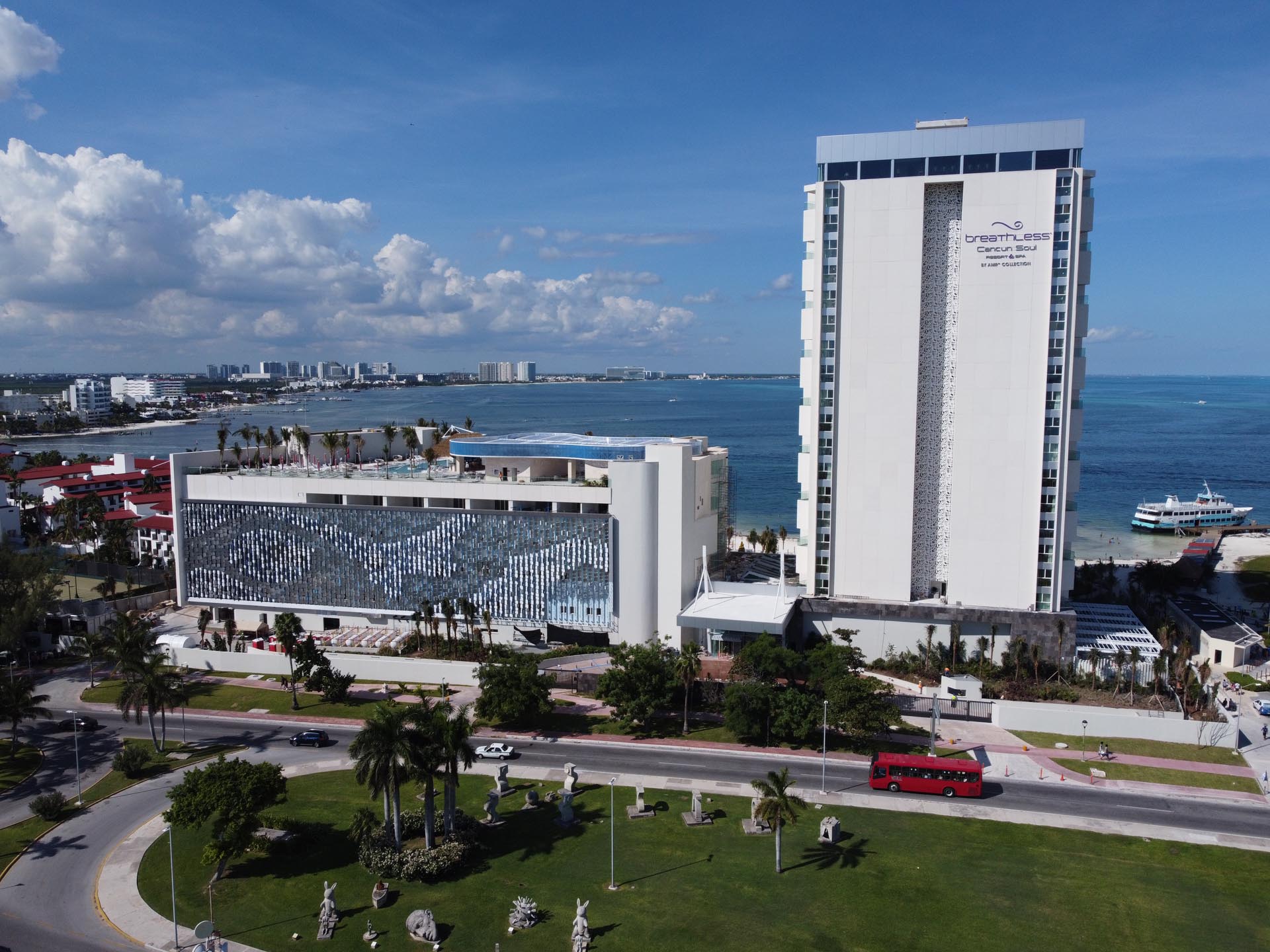 HOTEL BREATHLESS CANCÚN