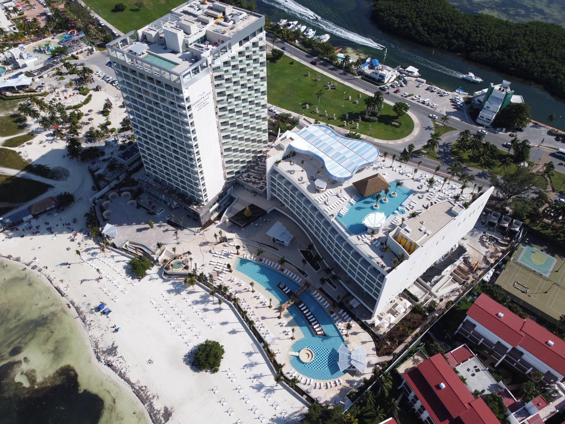 HOTEL BREATHLESS CANCÚN